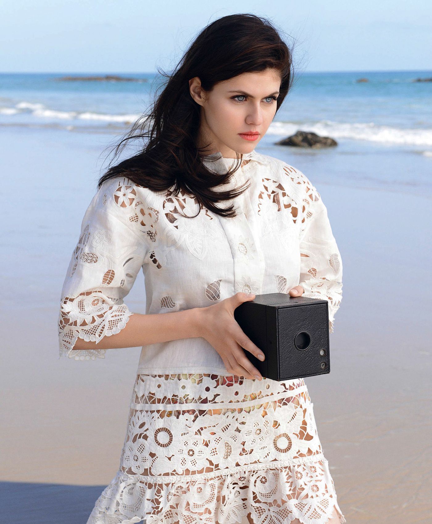Alexandra Daddario Leg Photoshoot