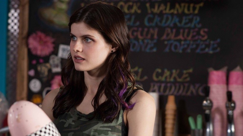 Alexandra Daddario Leg Photoshoot
