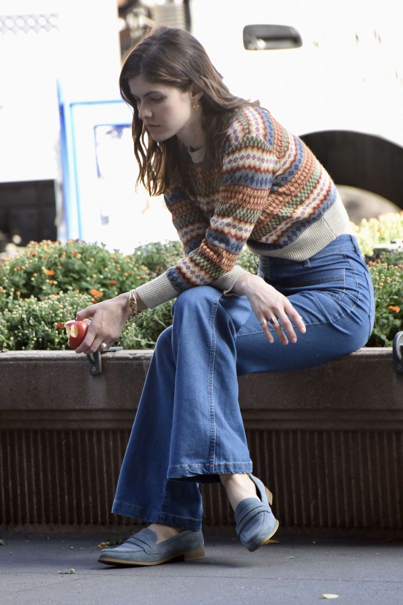 Alexandra Daddario Leg Photoshoot