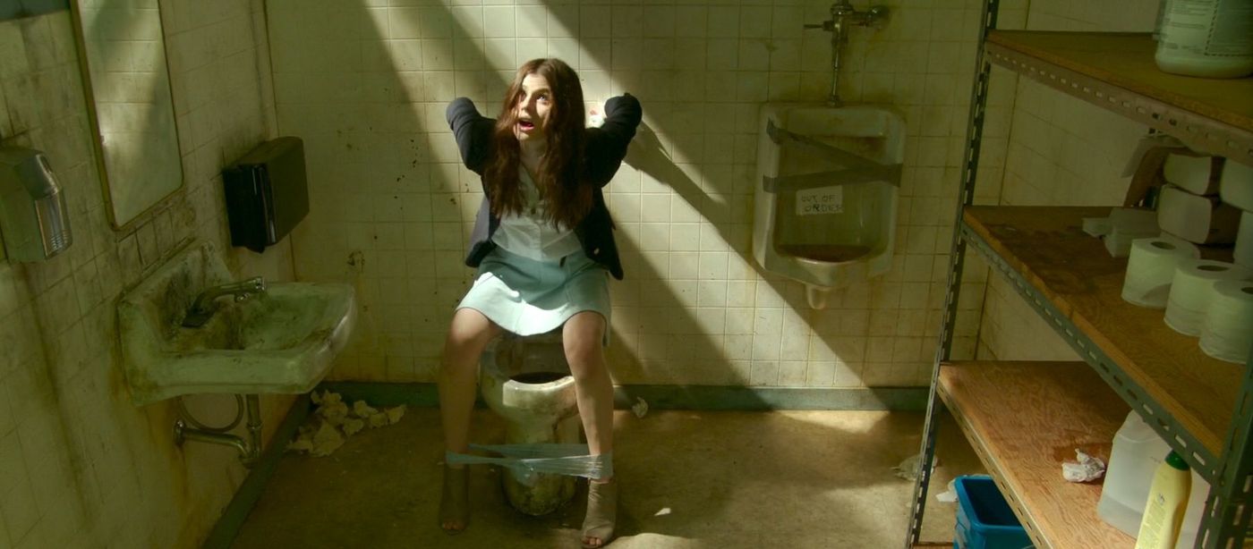 Alexandra Daddario Leg Photoshoot