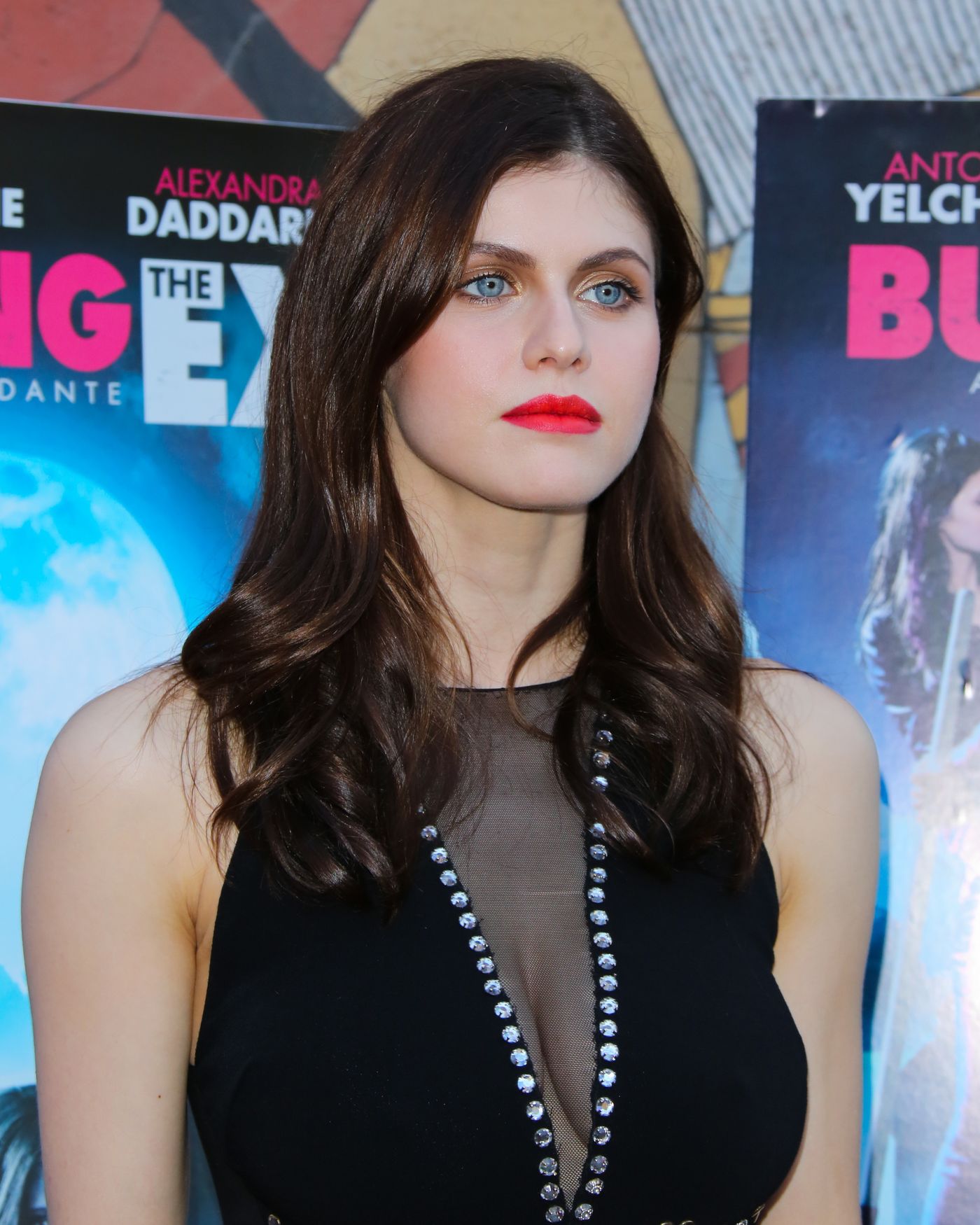 Alexandra Daddario Leg Photoshoot