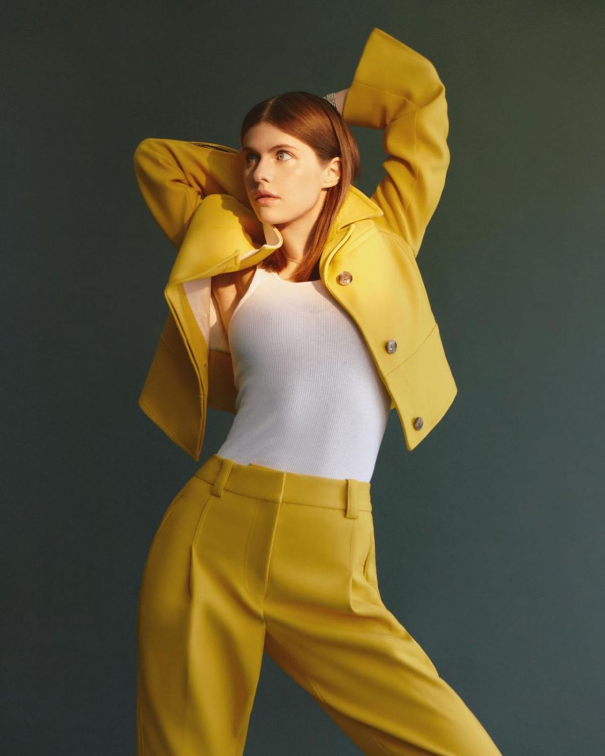Alexandra Daddario Leg Photoshoot