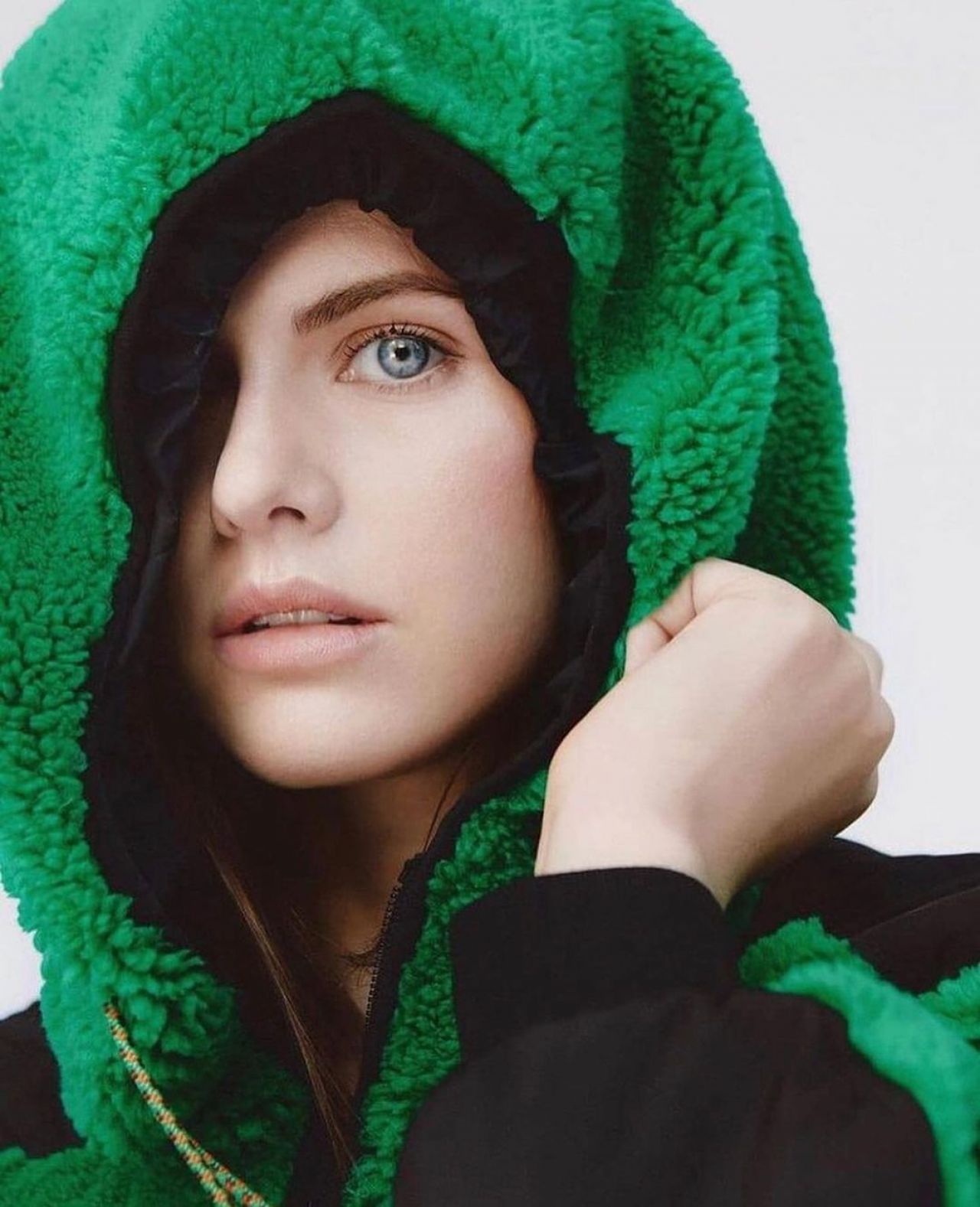 Alexandra Daddario  Photoshoot
