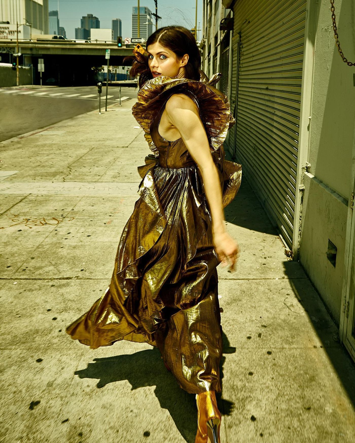 Alexandra Daddario Leg Photoshoot