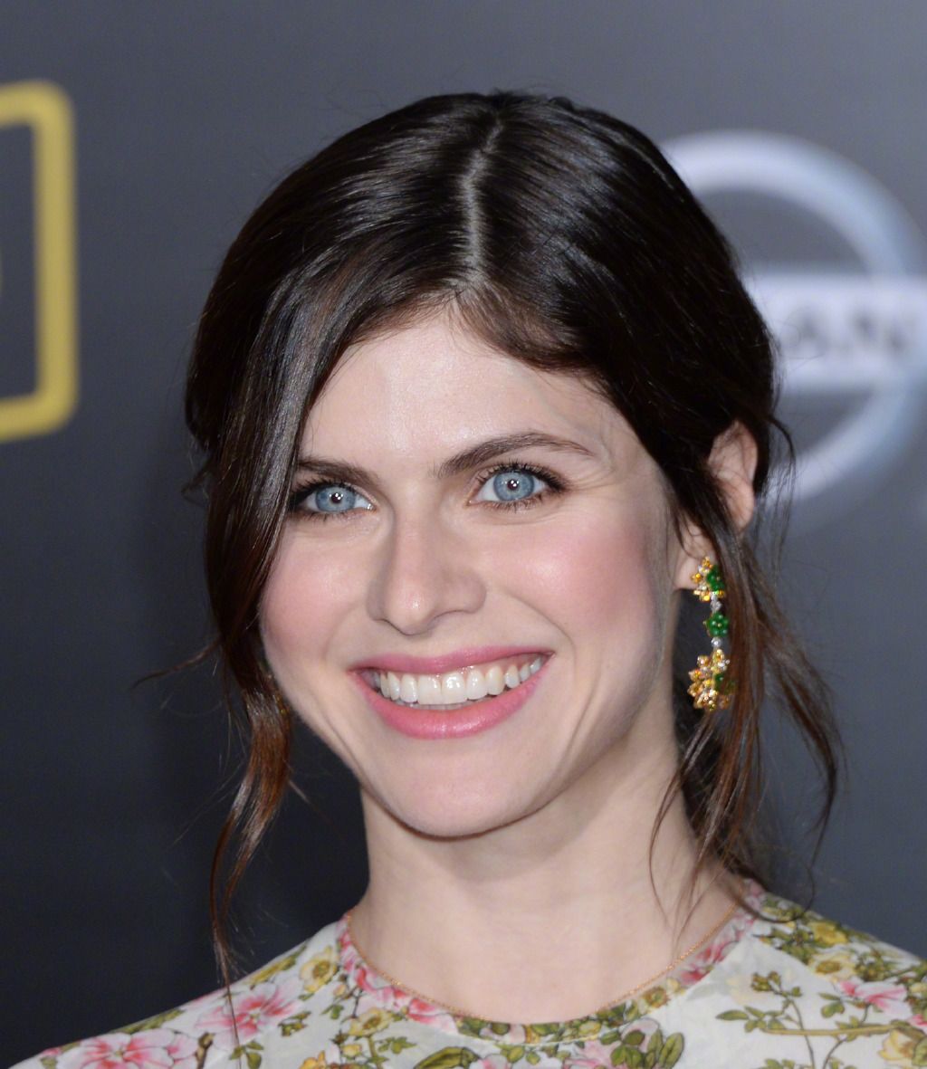 Alexandra Daddario  Photoshoot