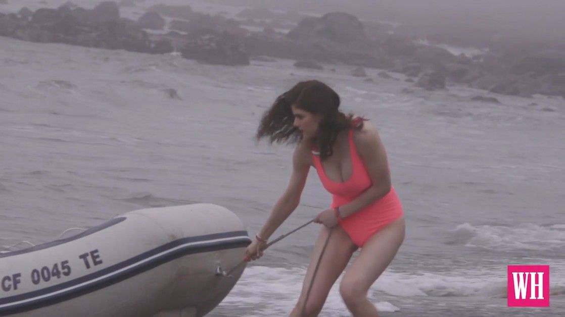 Alexandra Daddario Leg Photoshoot