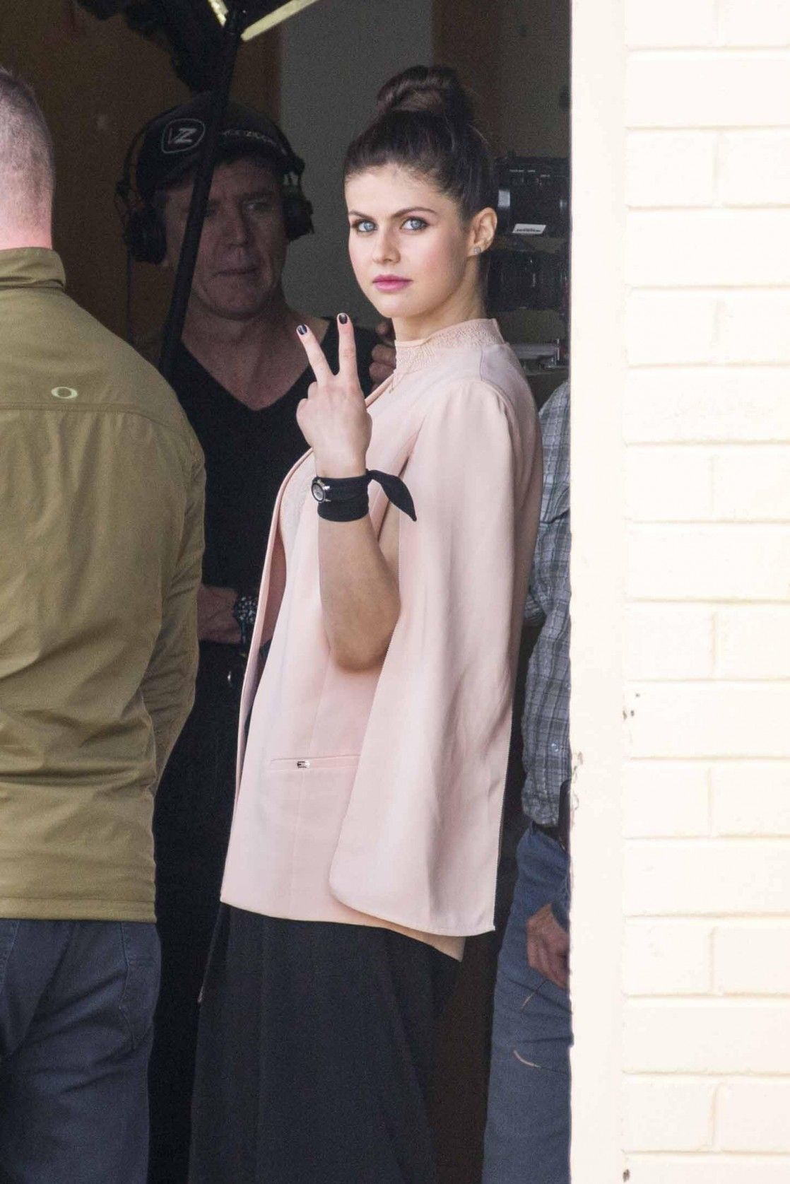 Alexandra Daddario Leg Photoshoot