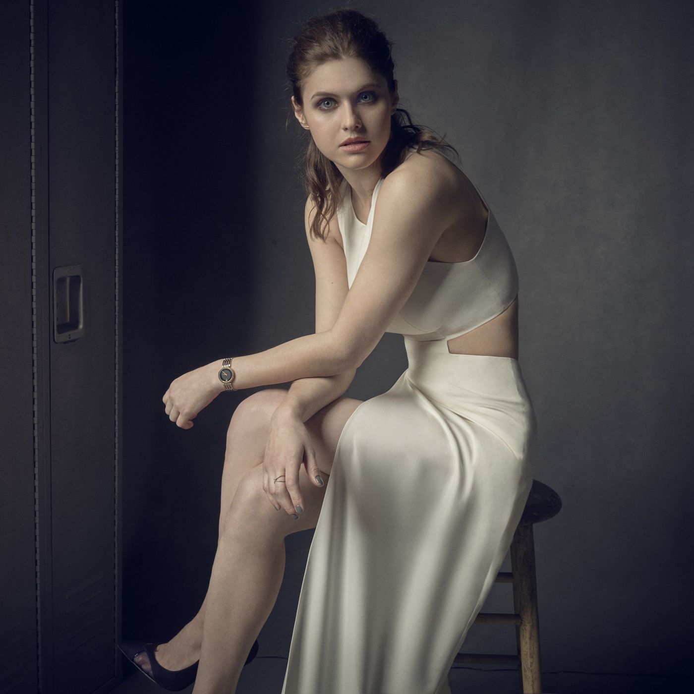 Alexandra Daddario Leg Photoshoot