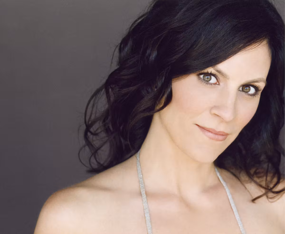 Annabeth Gish  Photoshoot