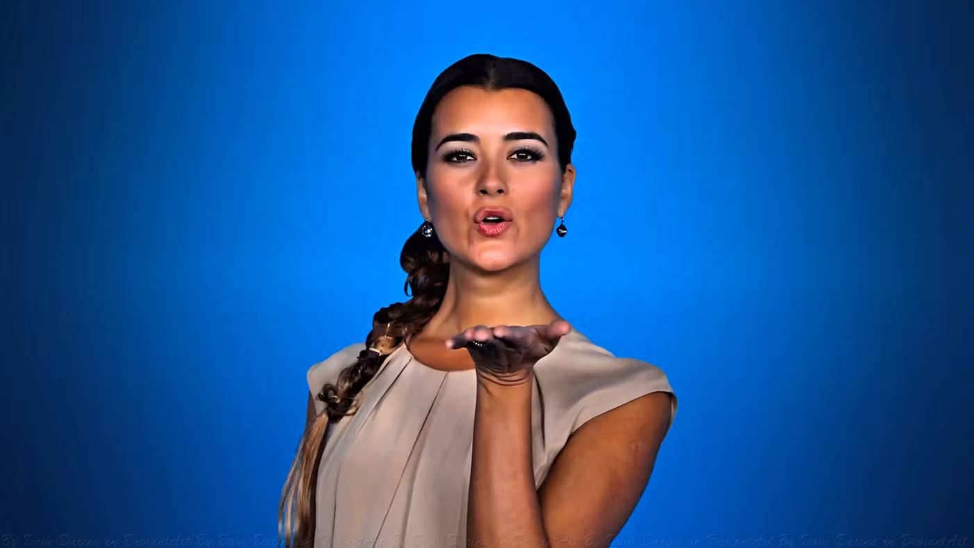 Cote de Pablo  Photoshoot