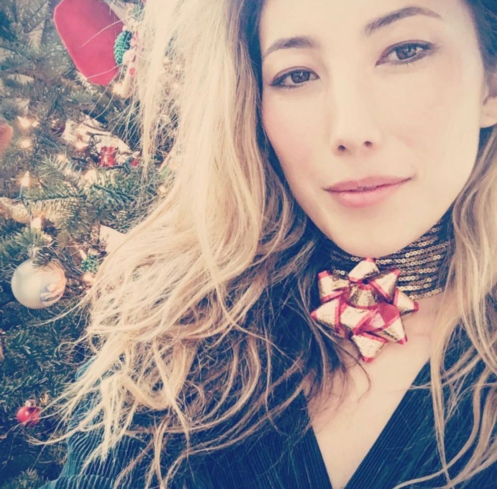 Dichen Lachman Sexy and Hottest Photos , Latest Pics