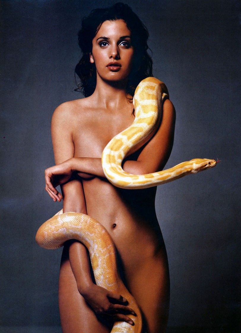Sonja Kinski Sexy and Hottest Photos , Latest Pics