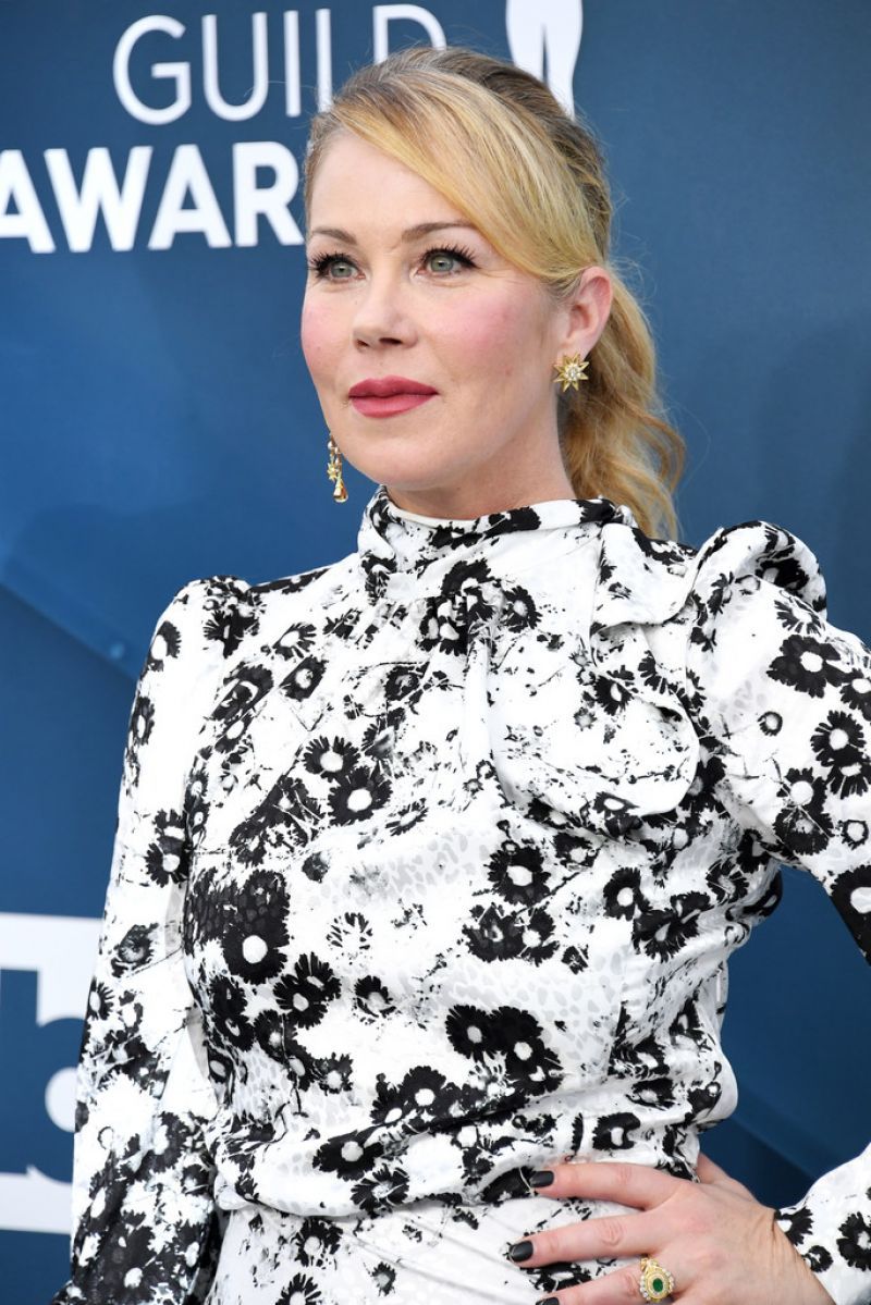 Christina Applegate Sexy and Hottest Photos , Latest Pics