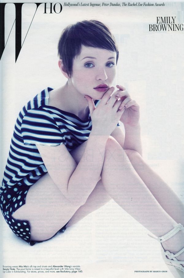 Emily Browning Sexy and Hottest Photos , Latest Pics