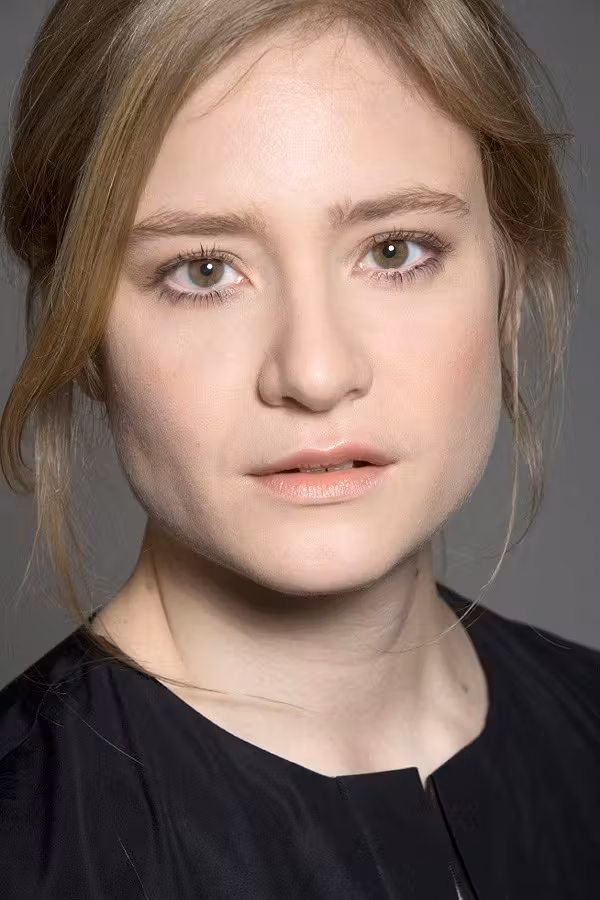 Julia Jentsch  Photoshoot