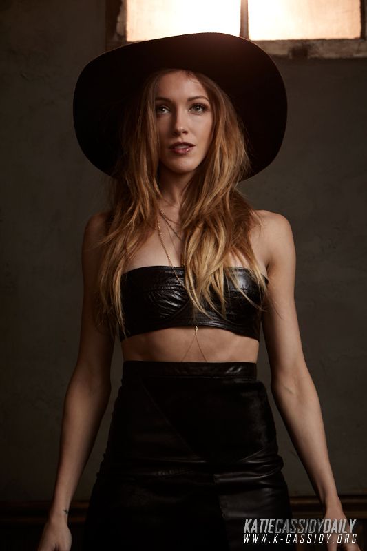 Katie Cassidy Sexy and Hottest Photos , Latest Pics