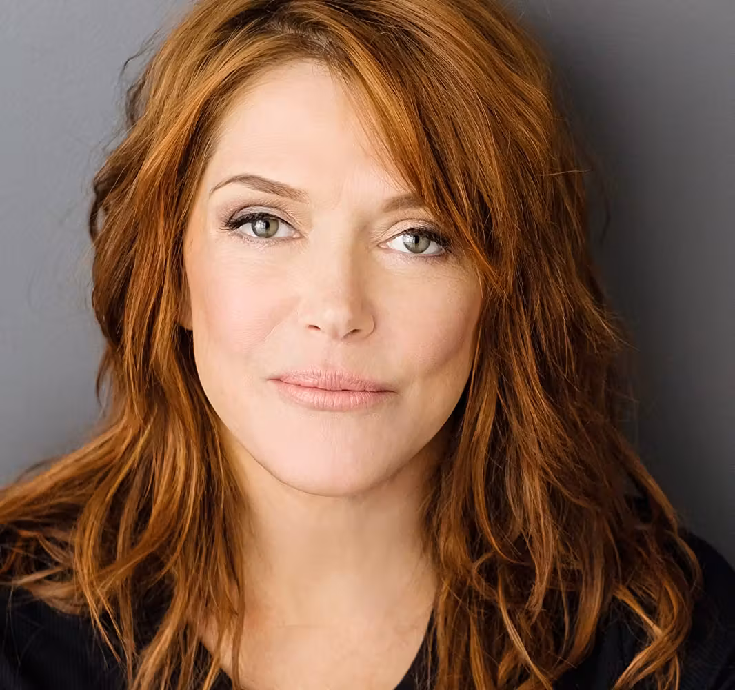 Lynda Boyd  Photoshoot