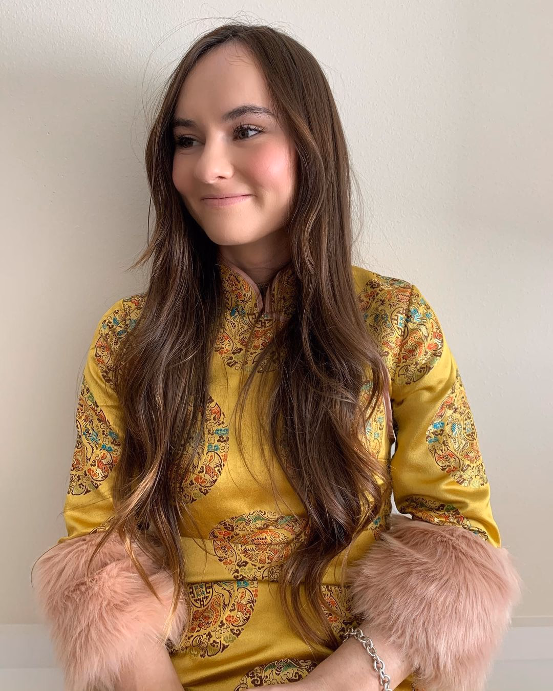 Madeline Carroll Leg Photoshoot