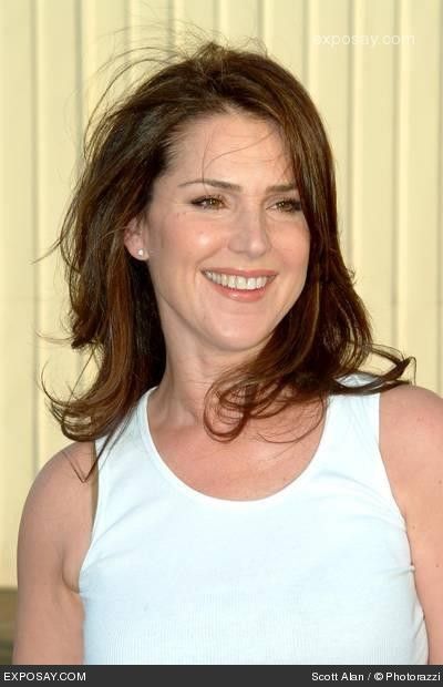 Peri Gilpin Sexy and Hottest Photos , Latest Pics