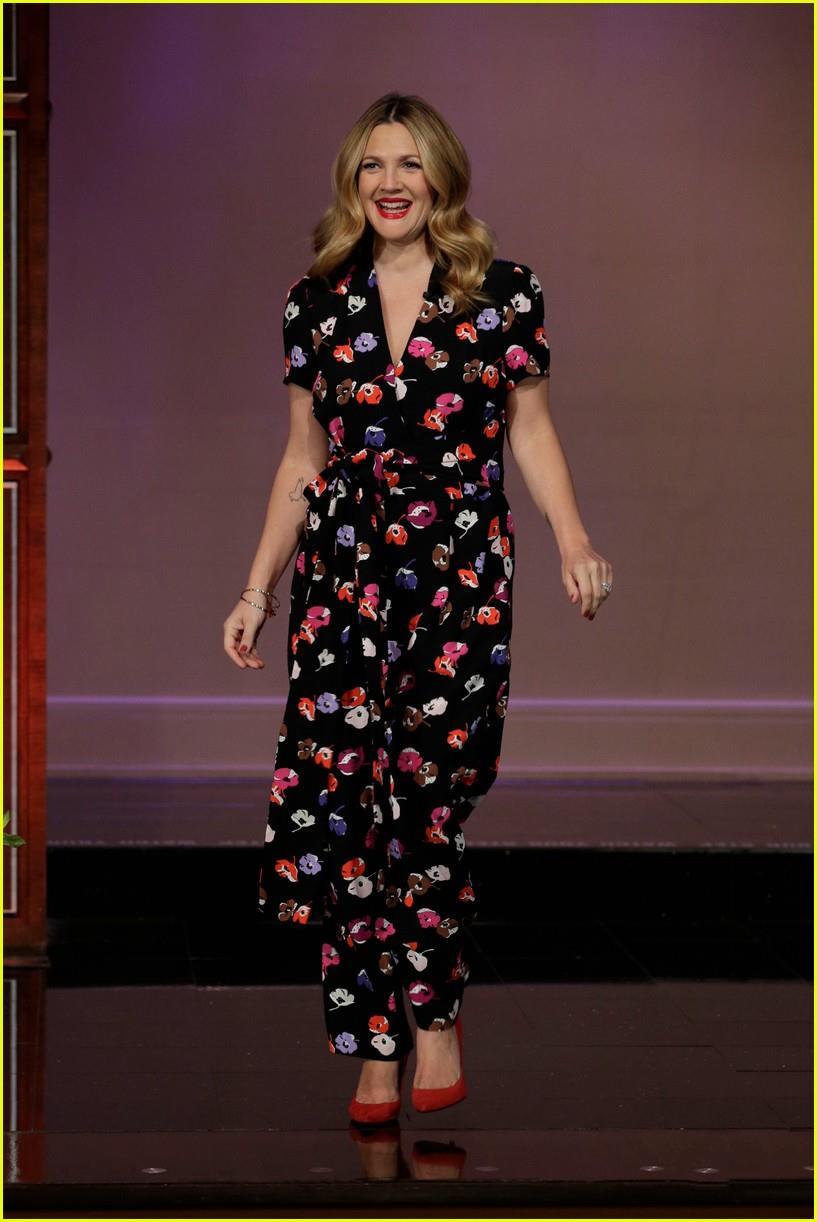 Drew Barrymore Sexy and Hottest Photos , Latest Pics