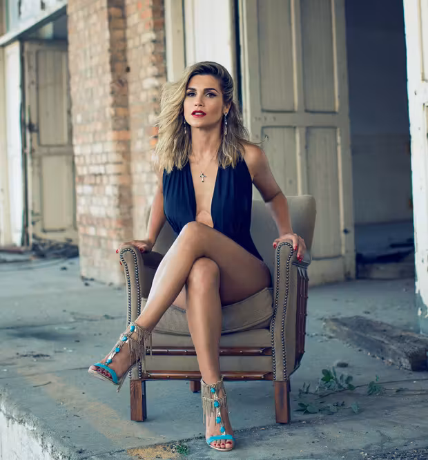 Flávia Alessandra  Photoshoot
