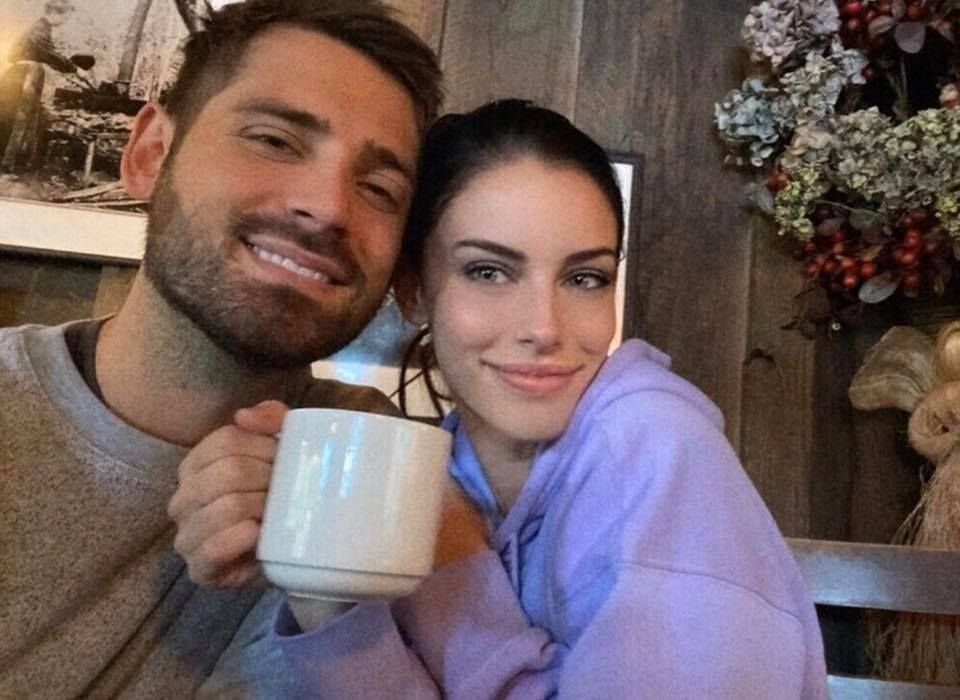 Jessica Lowndes Sexy and Hottest Photos , Latest Pics