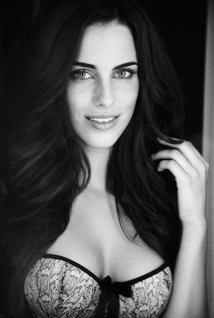 Jessica Lowndes Sexy and Hottest Photos , Latest Pics