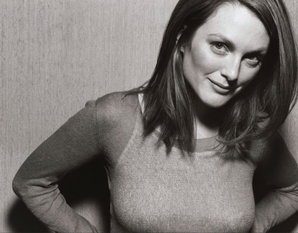 Julianne Moore Sexy and Hottest Photos , Latest Pics