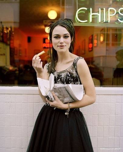 Keira Knightley Leg Photoshoot