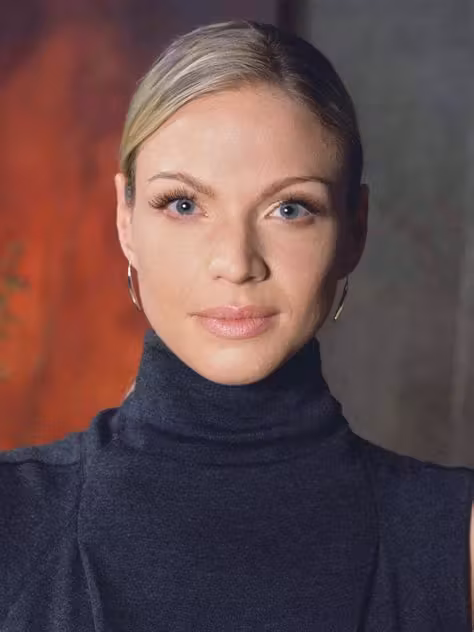 Kristin Lehman  Photoshoot