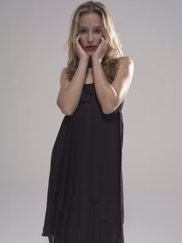 Piper Perabo  Photoshoot
