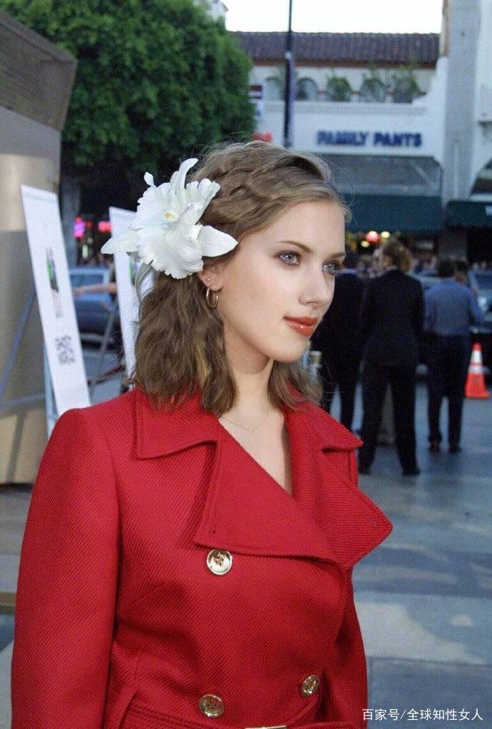 Scarlett Johansson  Photoshoot