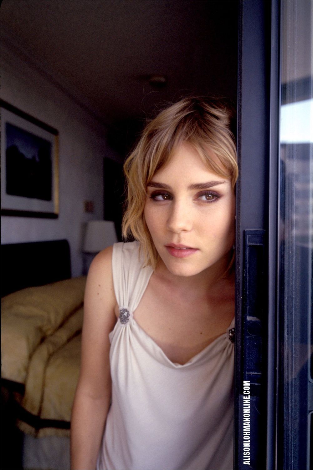 Alison Lohman Sexy and Hottest Photos , Latest Pics