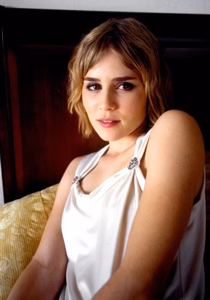 Alison Lohman  Photoshoot