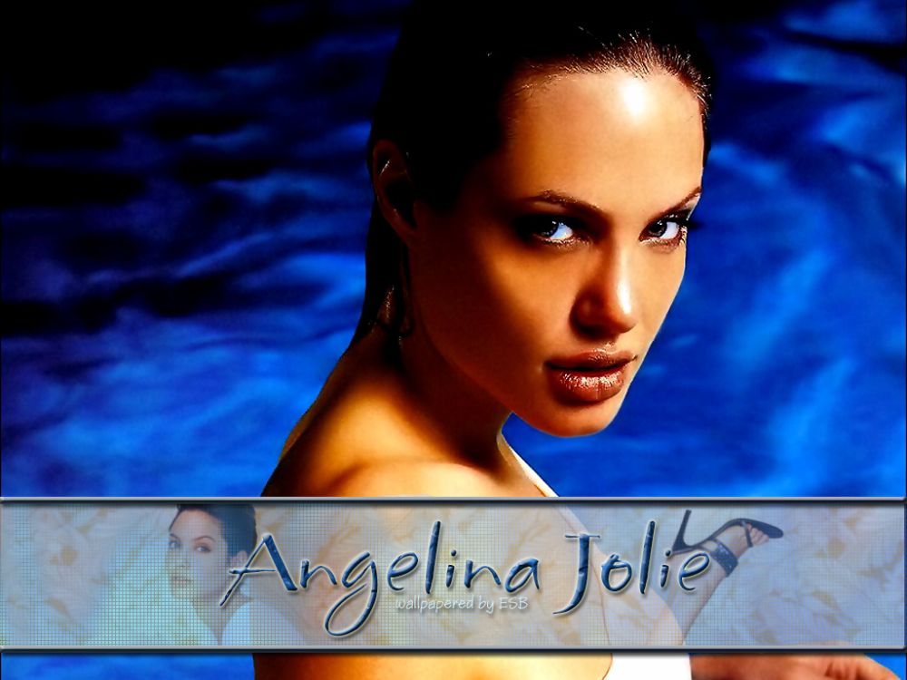 Angelina Jolie Sexy and Hottest Photos , Latest Pics
