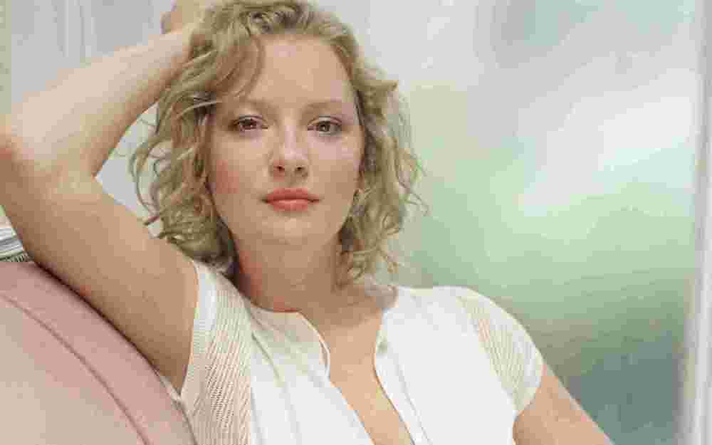 Gretchen Mol Sexy and Hottest Photos , Latest Pics