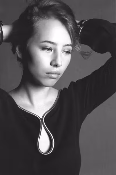 Isild Le Besco  Photoshoot