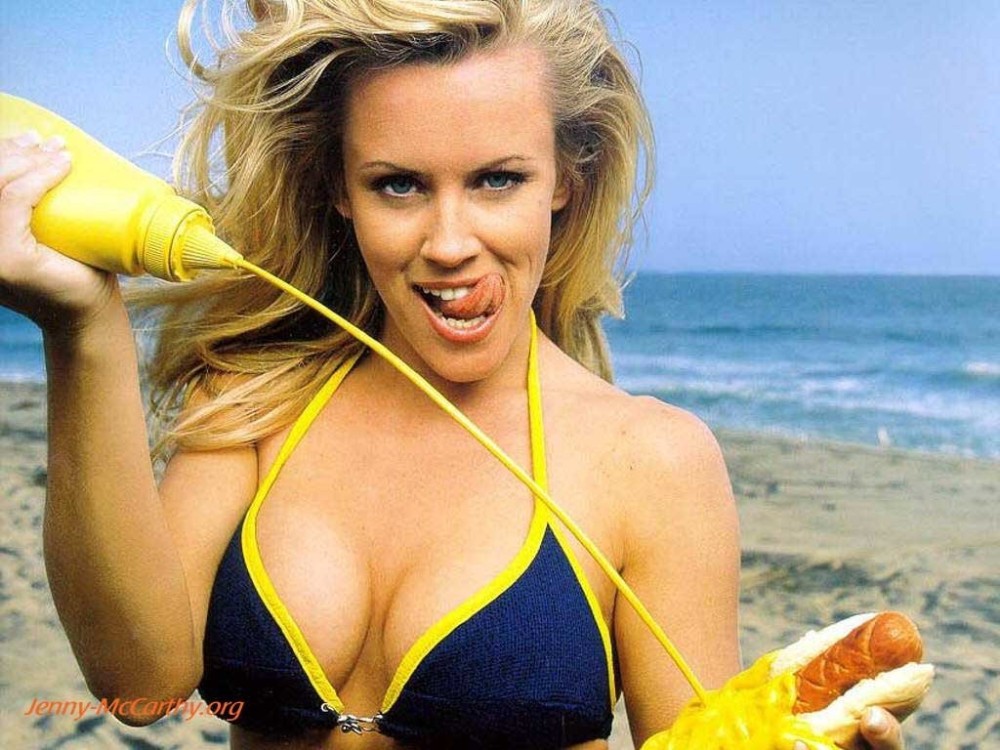 Jenny McCarthy Sexy and Hottest Photos , Latest Pics
