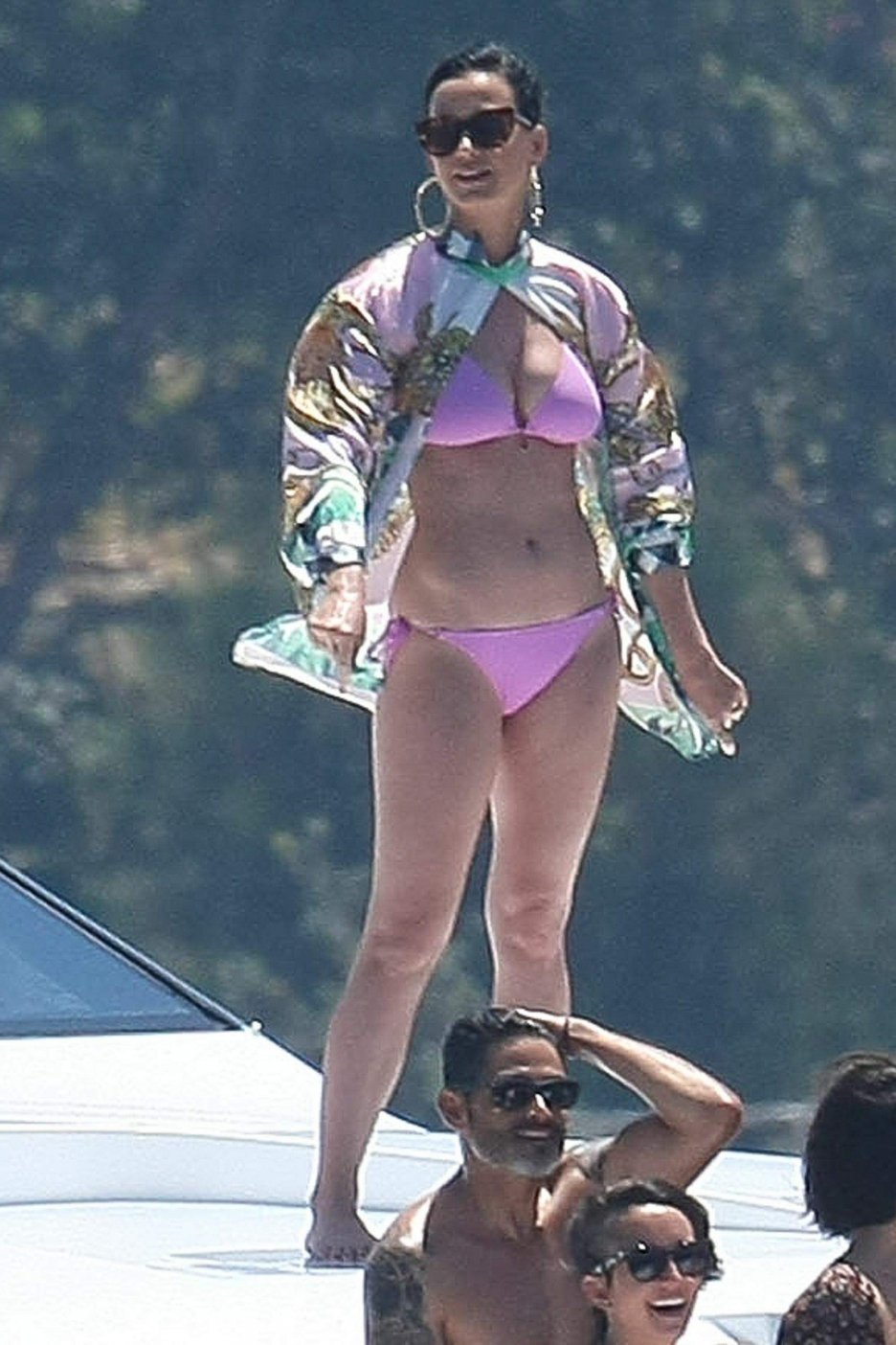 Katy Perry Leg Photoshoot