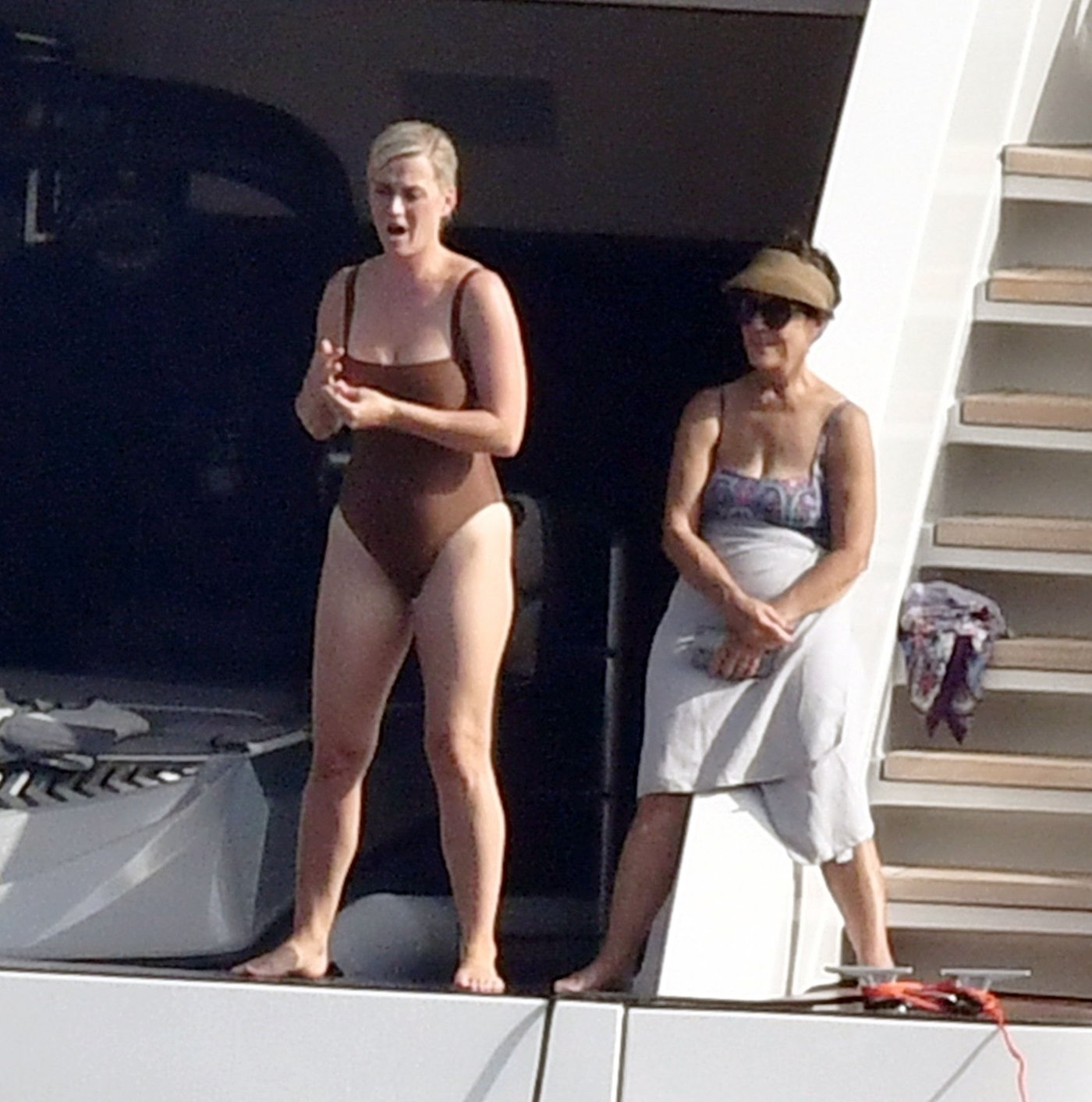 Katy Perry Swimwear/Bikini Photoshoot