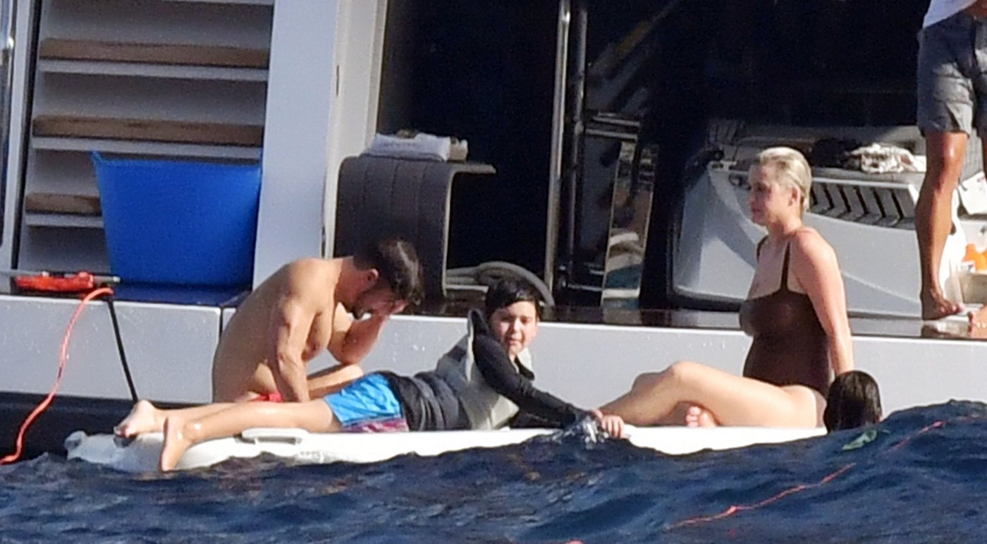 Katy Perry Swimwear/Bikini Photoshoot