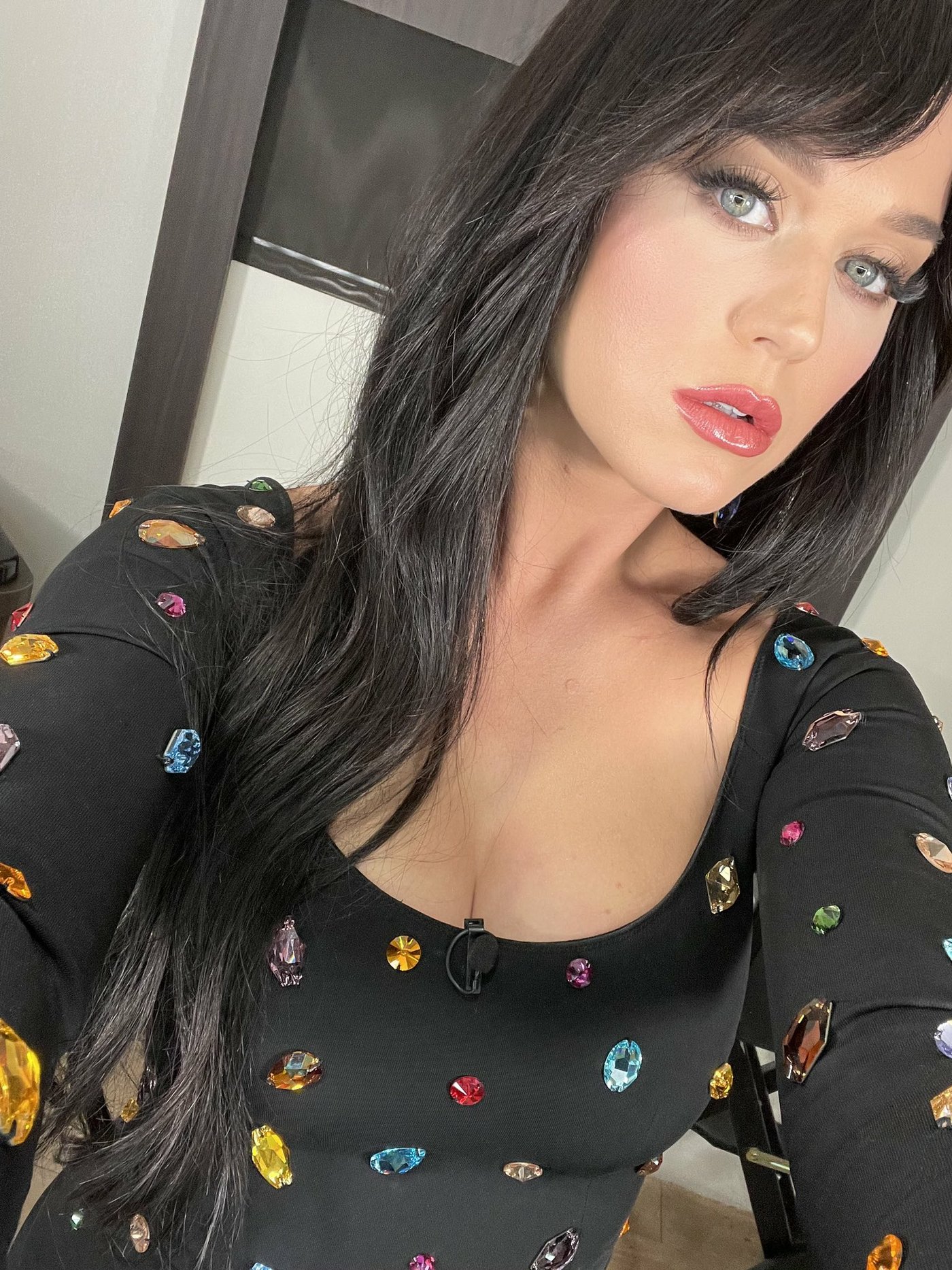 Katy Perry Leg Photoshoot