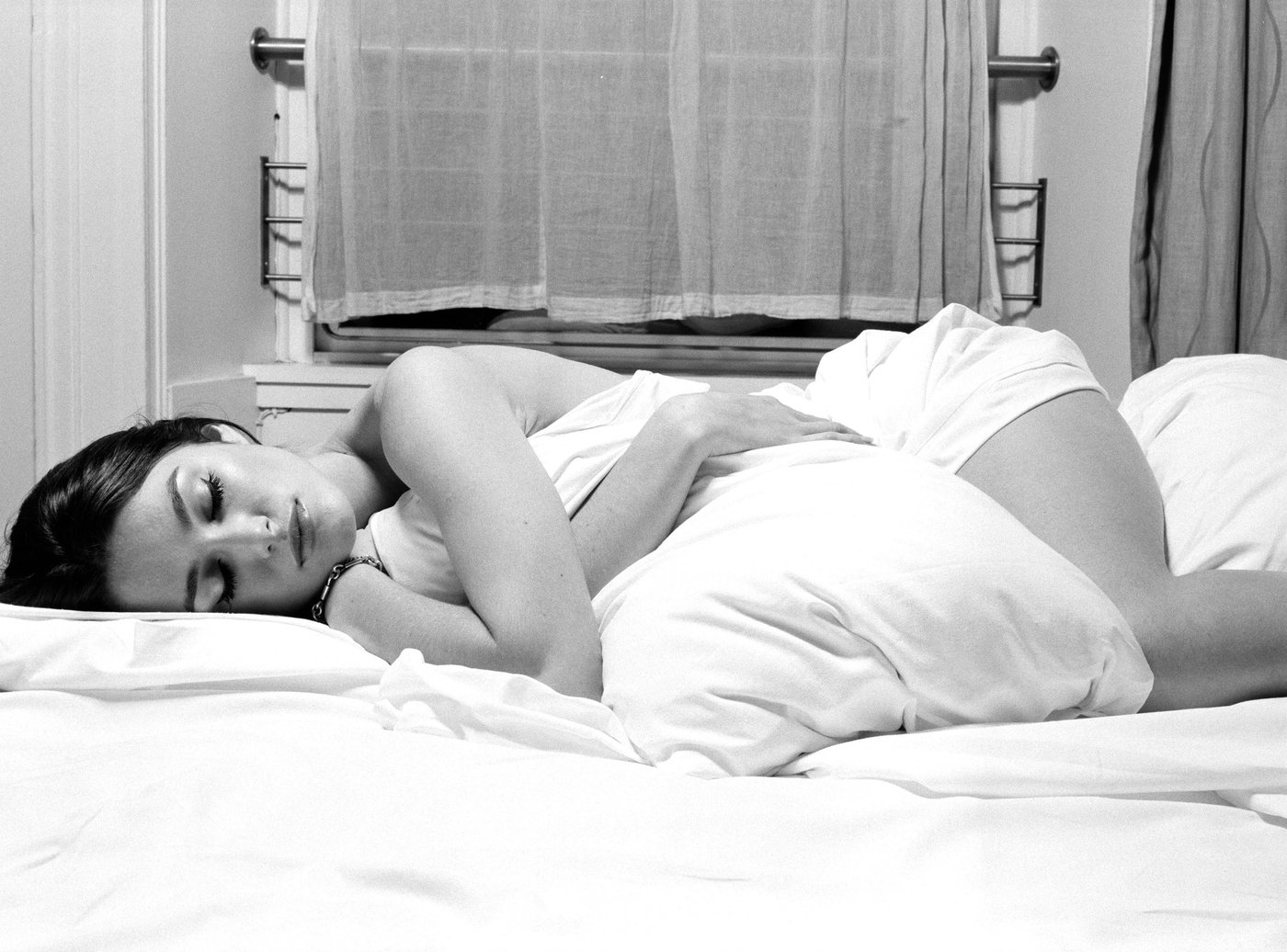 Keira Knightley Leg Photoshoot