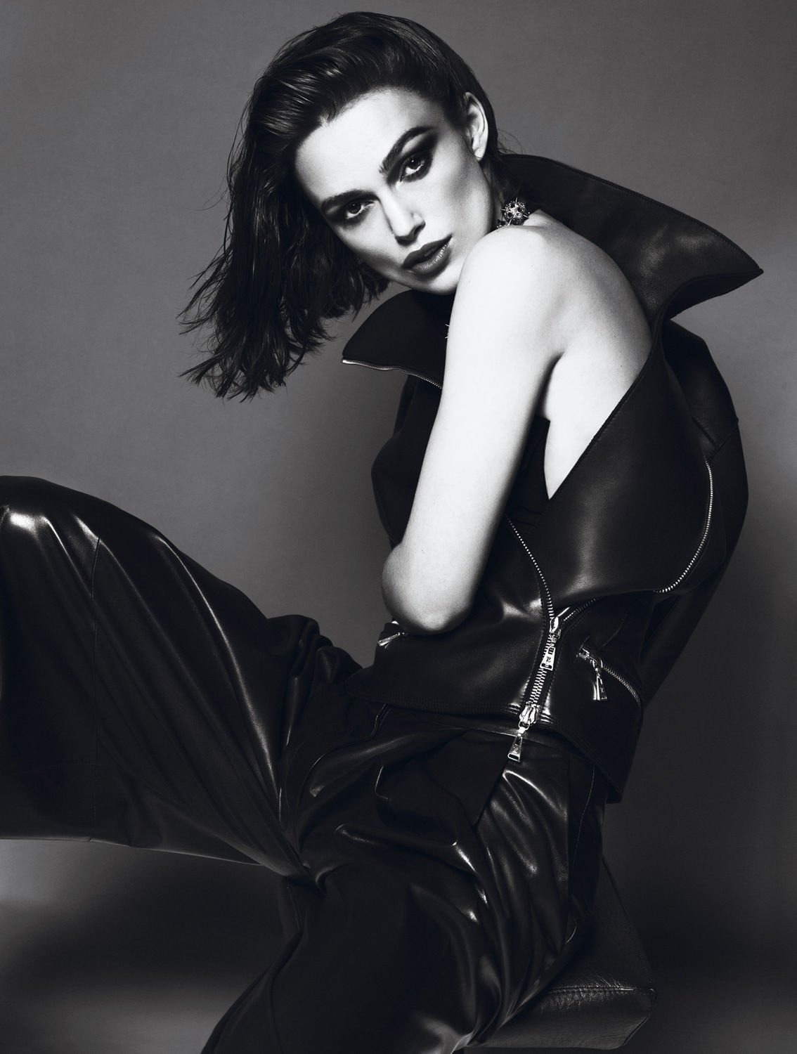 Keira Knightley Leg Photoshoot