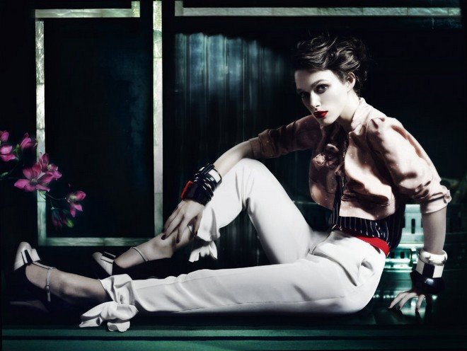 Keira Knightley Leg Photoshoot