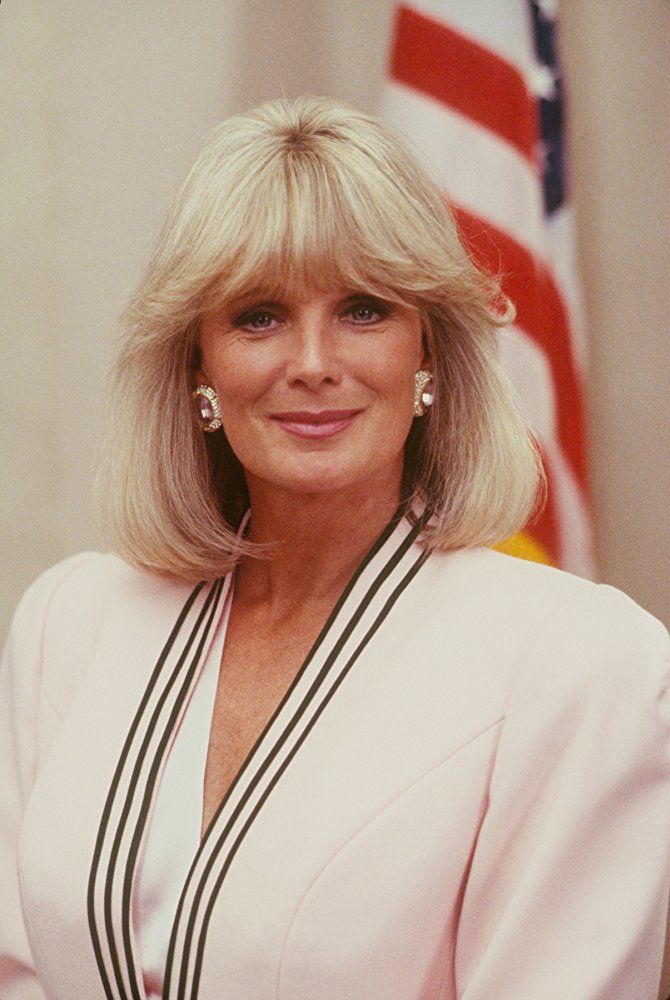 Linda Evans Sexy and Hottest Photos , Latest Pics