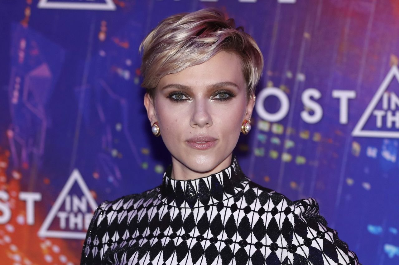 Scarlett Johansson  Photoshoot