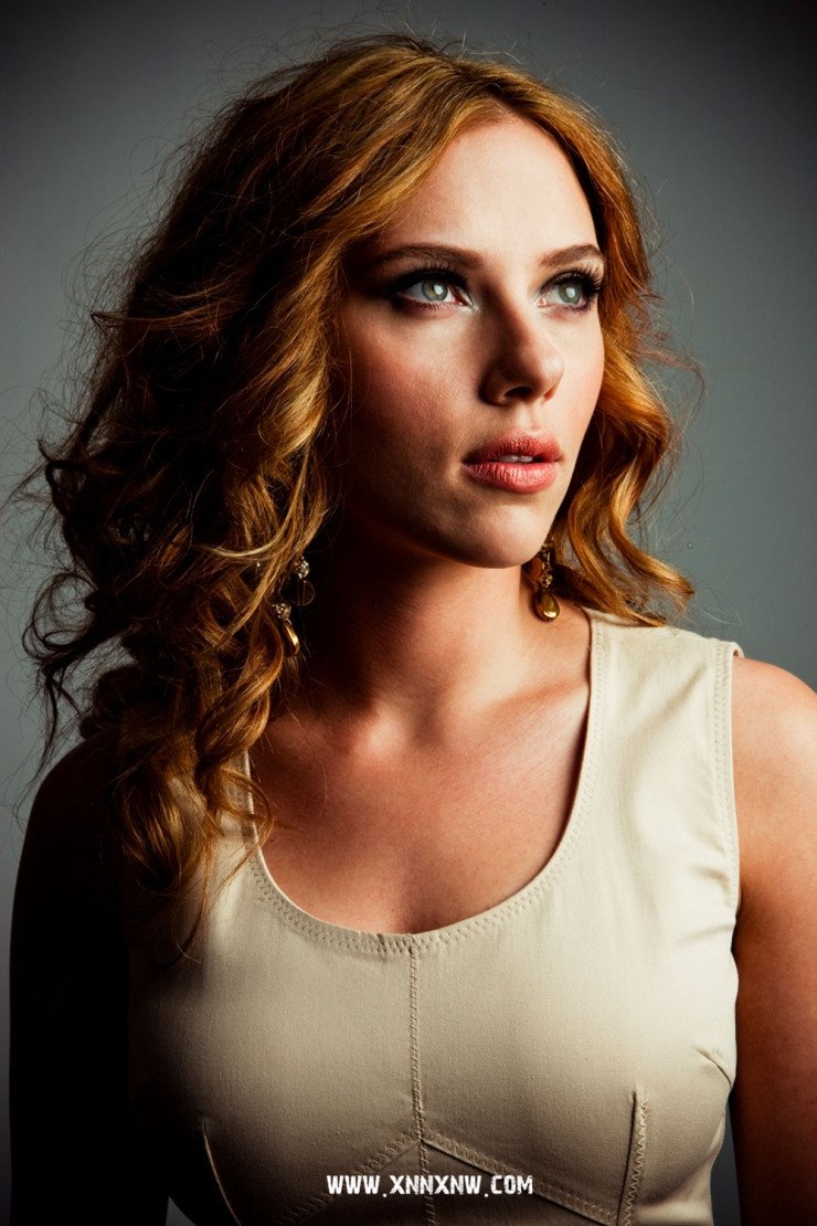 Scarlett Johansson Breast Photoshoot
