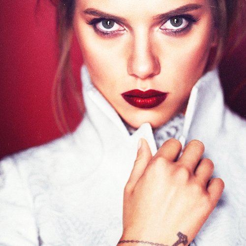 Scarlett Johansson  Photoshoot