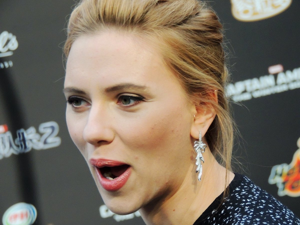 Scarlett Johansson  Photoshoot